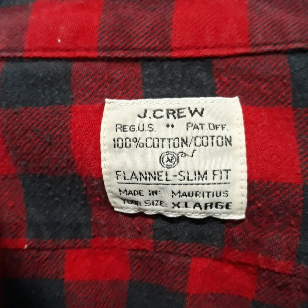 J. Crew mens black and red plaid flannel lumberjack shirt. XL